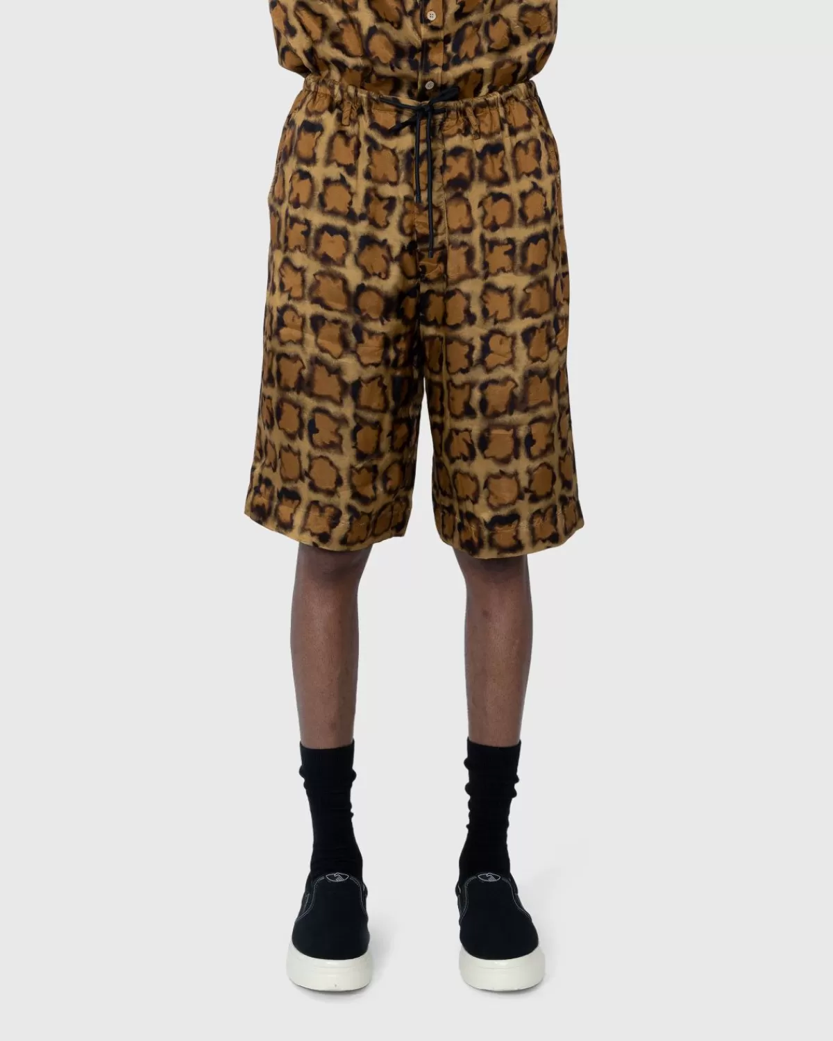 Plyd Shorts Kamel>Dries van Noten Store