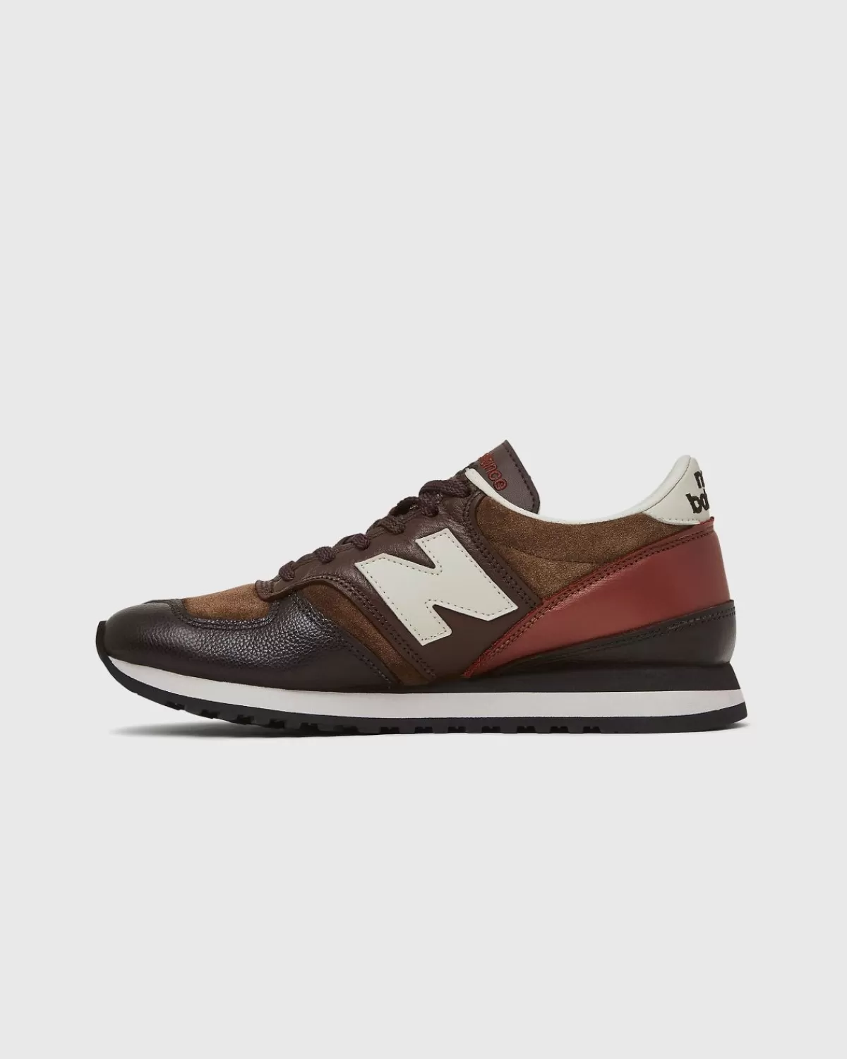 Männer New Balance M730Gbi Braun