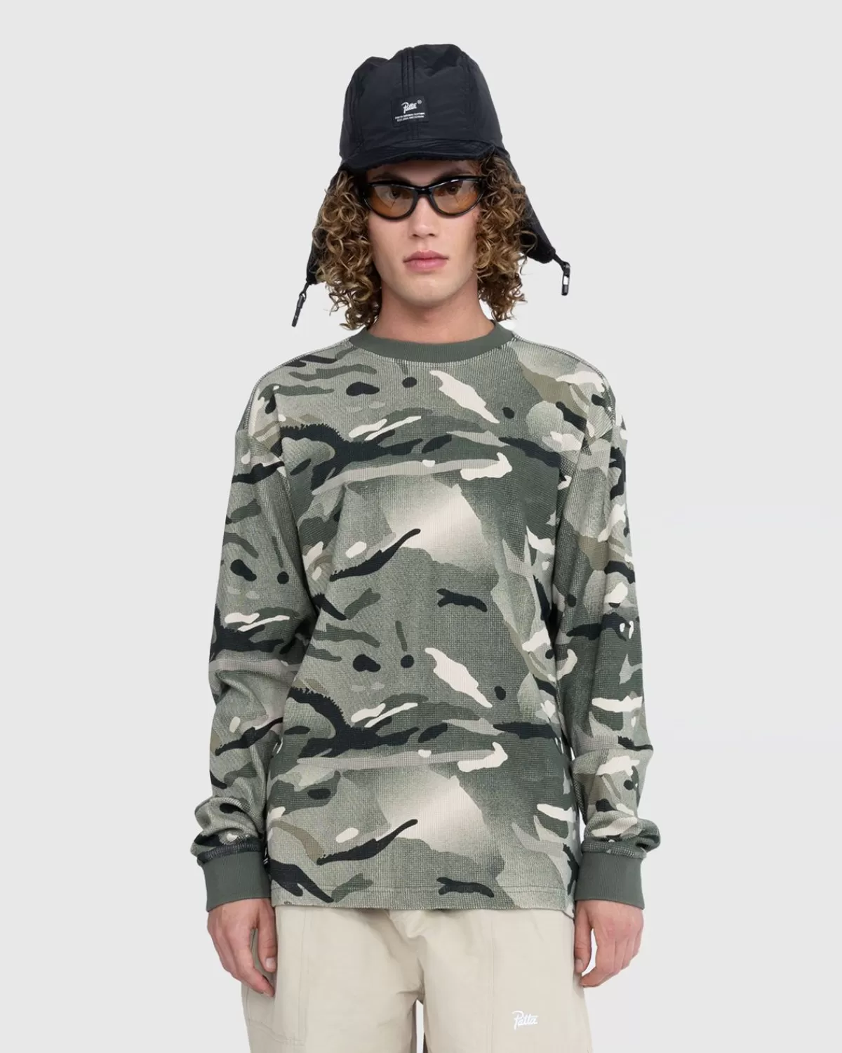 Männer Patta Spray Camo Waffle Langarm-T-Shirt Multi