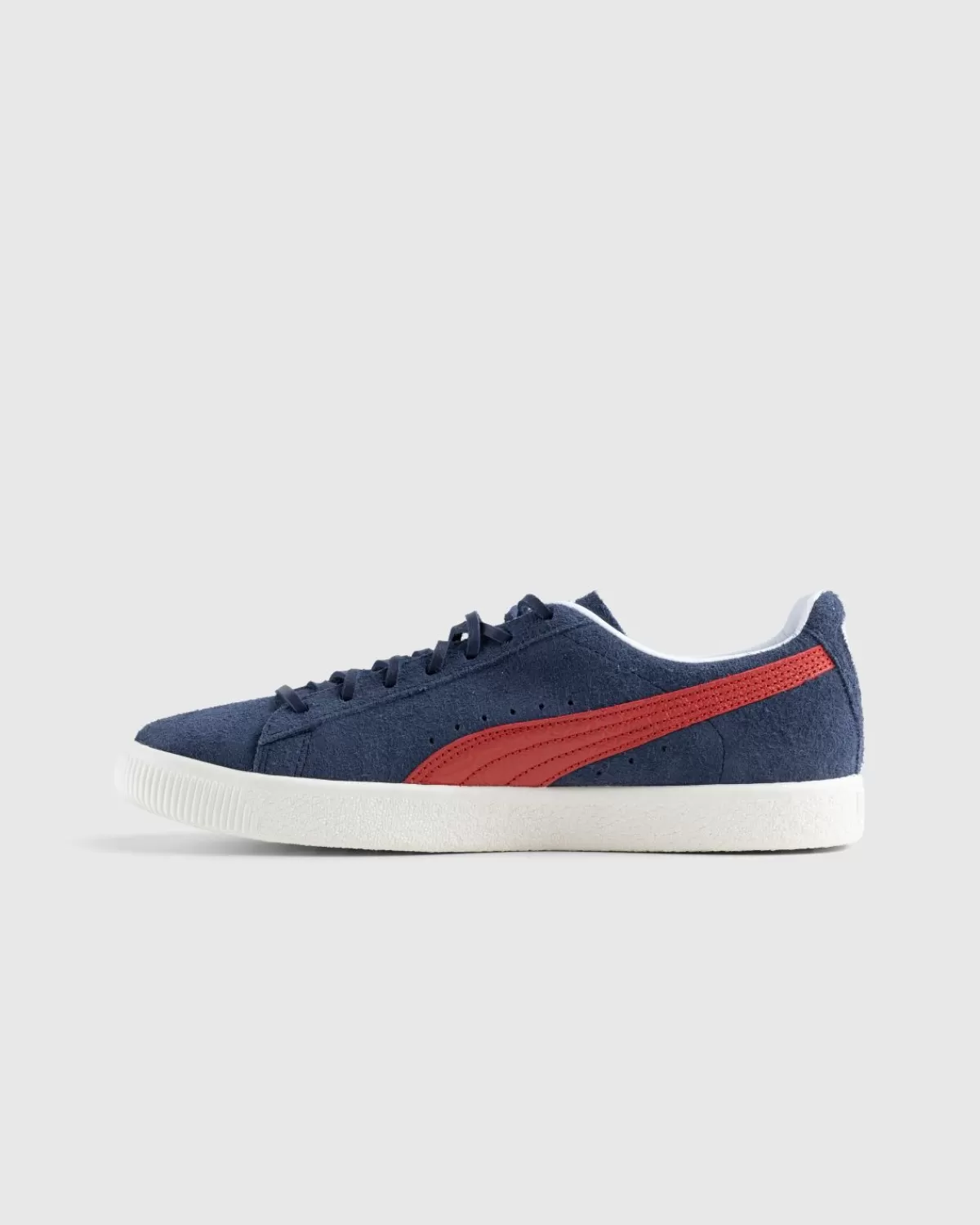 Männer Puma Clyde Soho London Frosted Ivory/New Navy