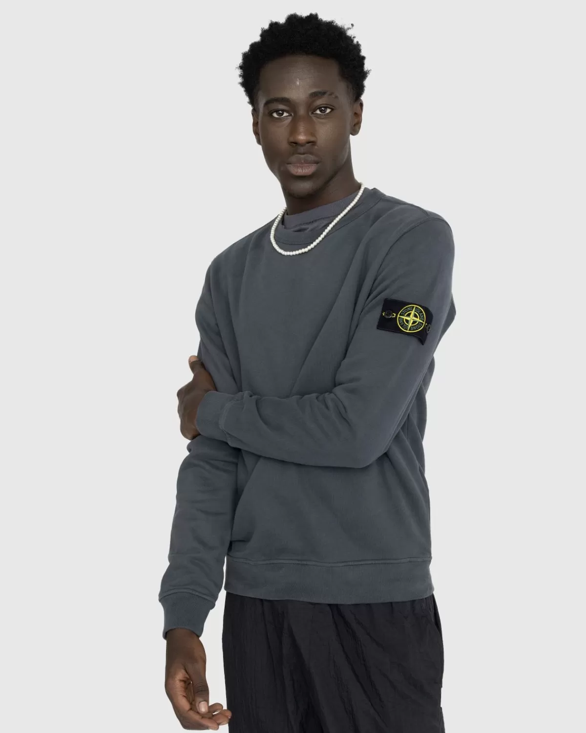 Stuckgefarbtes Geburstetes Fleece Mit Rundhalsausschnitt In Bleigrau>Stone Island Hot