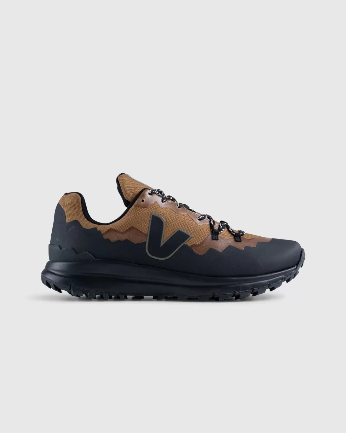 Männer VEJA Fitz Roy Trek Shell Terra Black